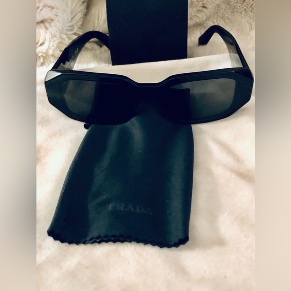 PRADA•BLACK•SUNGLASSES•W/CASE&CLEANING CLOTH•NWOT - Picture 15 of 15